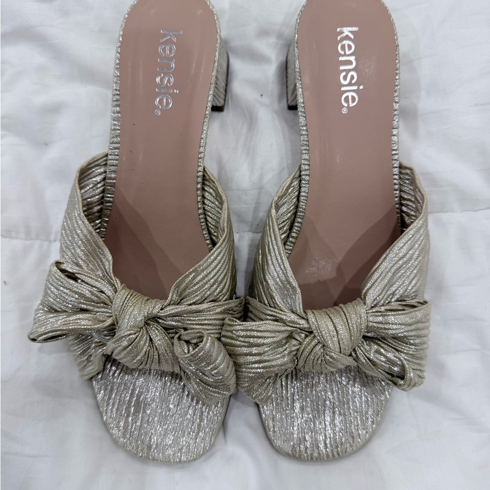 Kensie Shimmery Knot Slide Mules in Champagne Gold